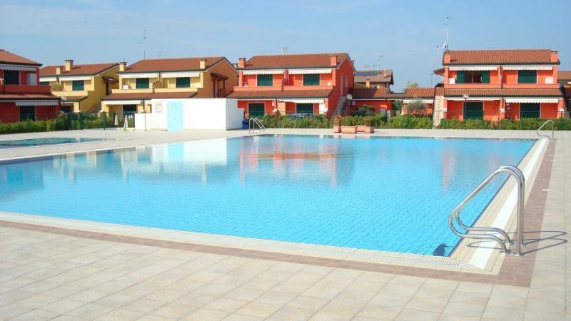 Residence Villaggio Dei Fiori Con Piscina E Posto Spiaggia Incluso Caorle Pokoj fotografie