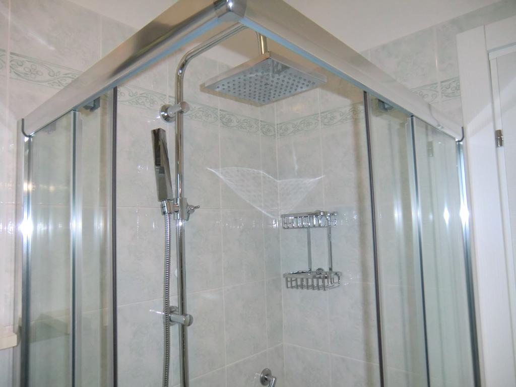 Residence Villaggio Dei Fiori Con Piscina E Posto Spiaggia Incluso Caorle Pokoj fotografie
