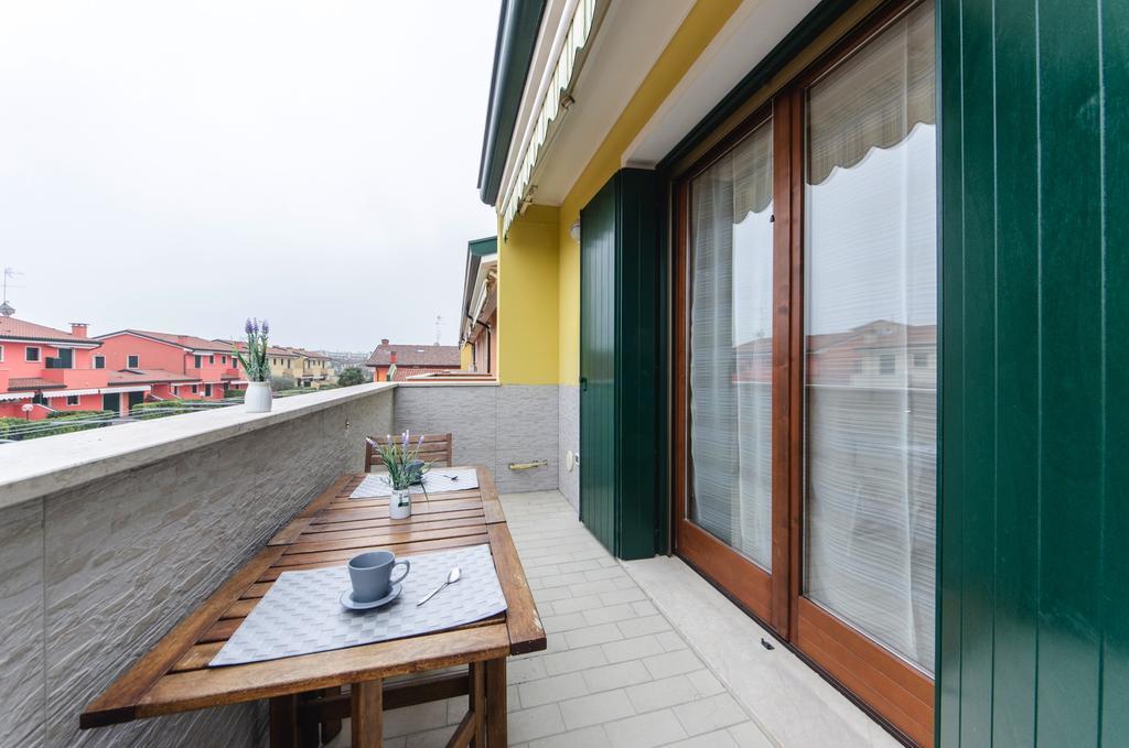 Residence Villaggio Dei Fiori Con Piscina E Posto Spiaggia Incluso Caorle Exteriér fotografie